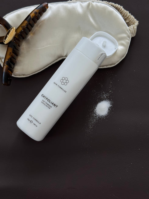 SKINFORMULAS OAT POWDER - PLAUNAMIEJI MILTELIAI SU AVIŽOMIS JAUTRIAI ODAI 55G.