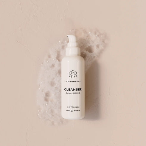 SKIN FORMULAS CLEANSER DAILY FOAMING - SKAISTINANTIS IR BALANSUOJANTIS VEIDO PRAUSIKLIS 100 ML.