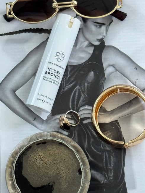 SKINFORMULAS HYDRA BRONZE HYALURONIC ACID TANNING SERUM - SAVAIMINIO ĮDEGIO SERUMAS SU HIALURONO RŪGŠTIMI 30 ML.