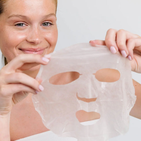 SKIN FORMULAS HYDRA SHEET MASK - LAKŠTINĖ DRĖKINANTI VEIDO KAUKĖ SU 8 HIALURONO RŪGŠTIES FORMOMIS IR NMF KOMPLEKSU